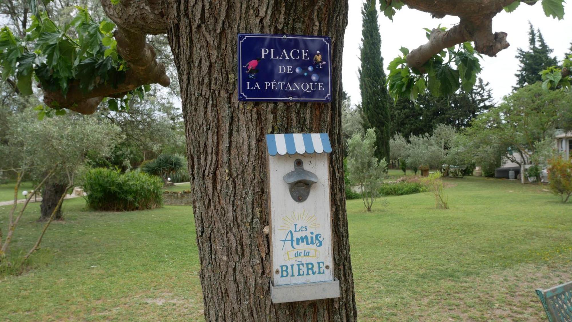 タラスコンMas Maurane - Le Bougainvillier Aux Portes D'Arlesアパートメント エクステリア 写真